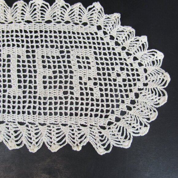 Hand Crochet Vintage Small White Table Runner with Surname Lester 8" x 18" - Picture 5 of 9